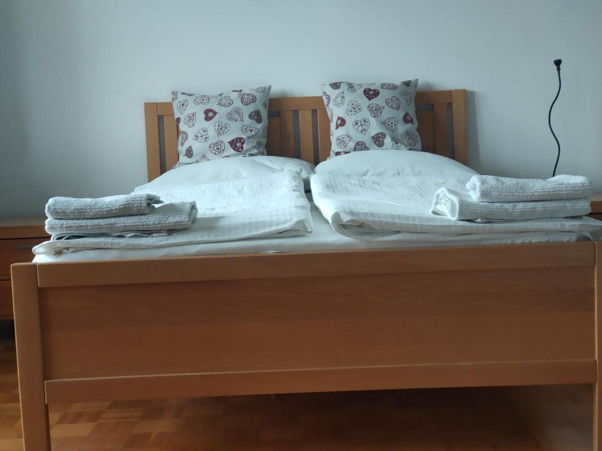 Rooms And Apartment Na Poljani Skofja Loka ภายนอก รูปภาพ